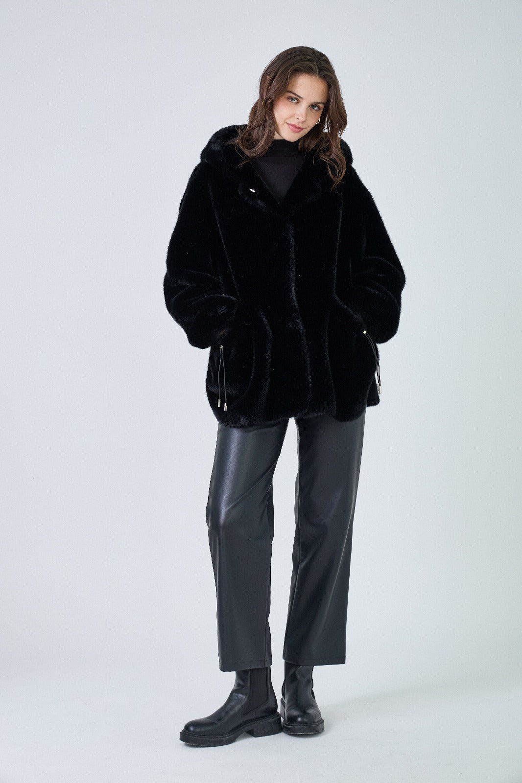 Faux Fur coat Black Selena