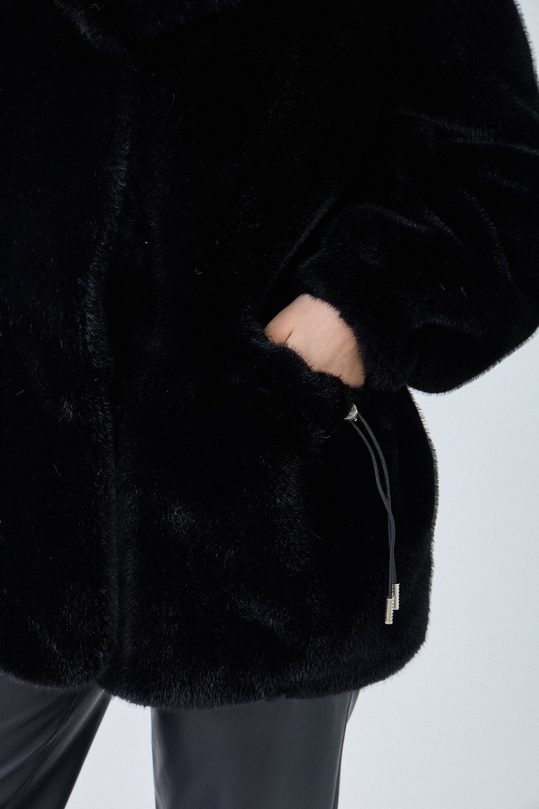 Faux Fur coat Black Selena