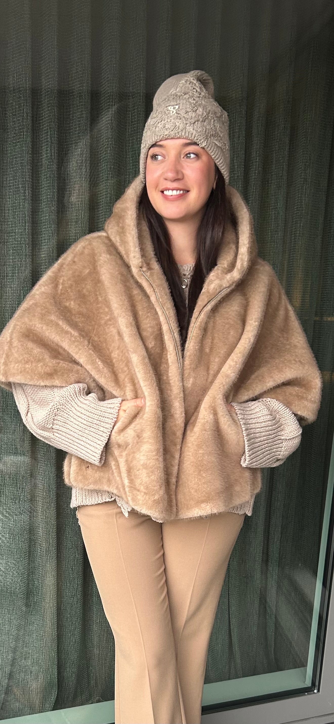 Faux Fur Cape camel Alizee