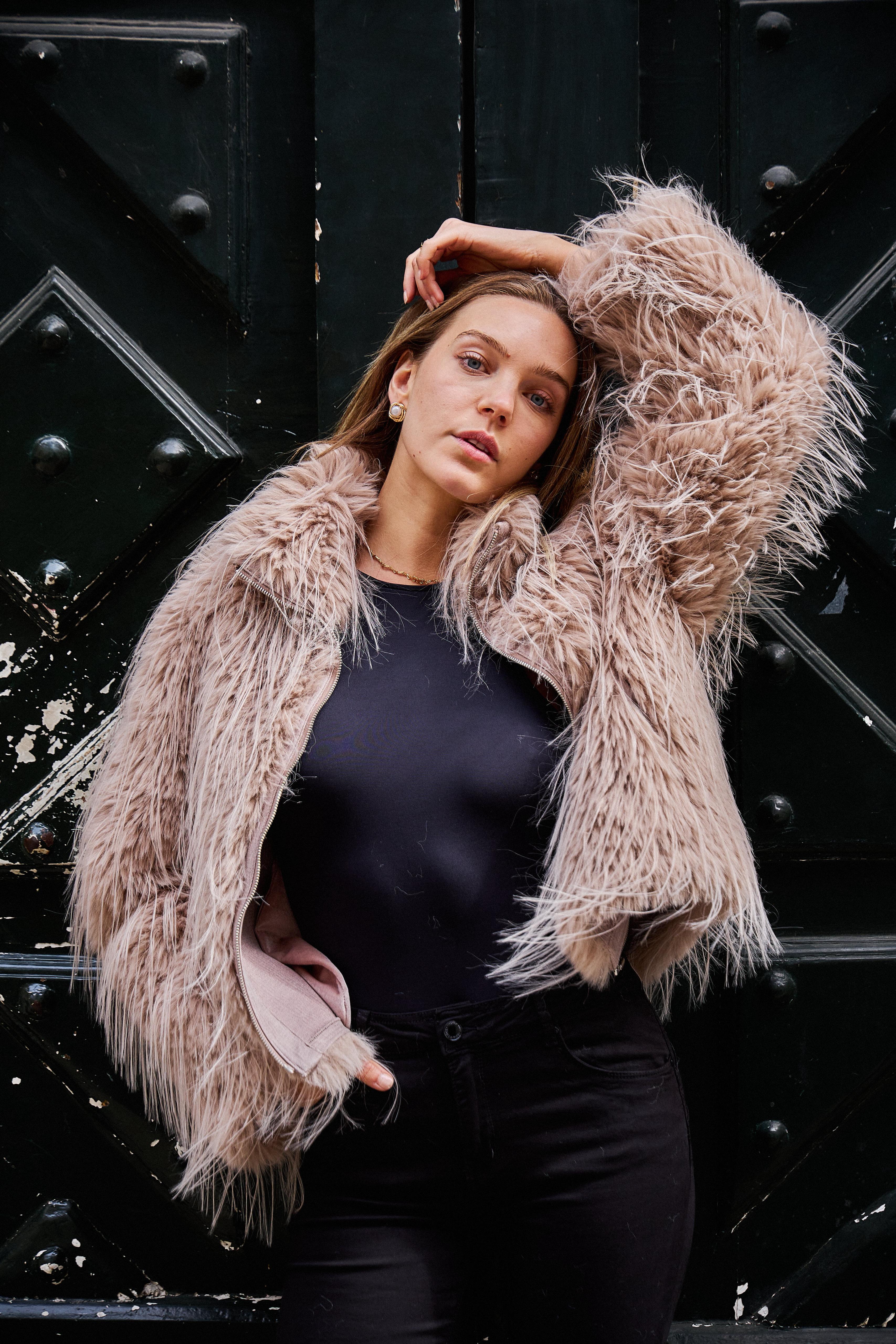 LOU faux fur coat Nude