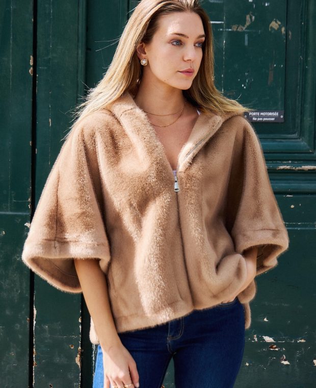 Faux fur cape Alizee camel