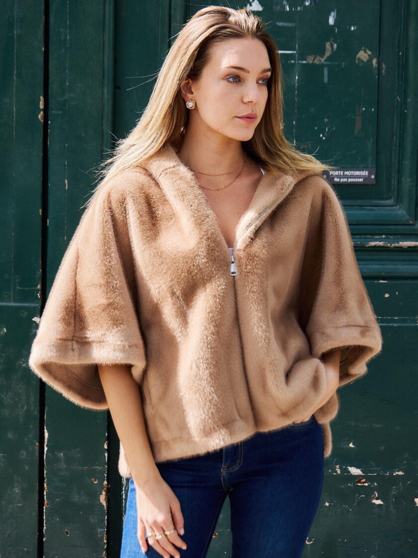 Faux fur cape Alizee camel
