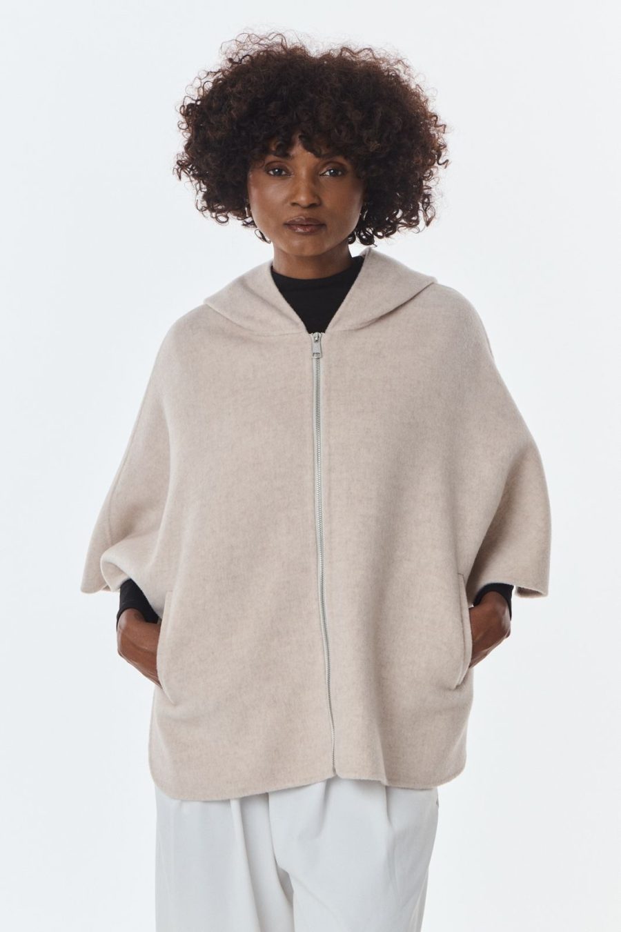 Cape Jordane off - white wol cashmere