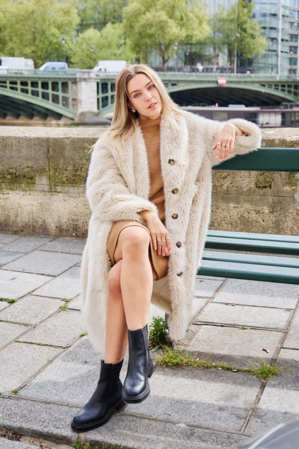 faux-fur-coat-beige-mona-foto-1