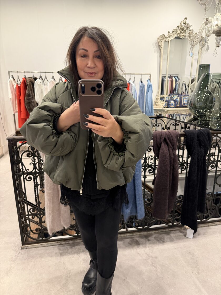 Bomber jacket army green