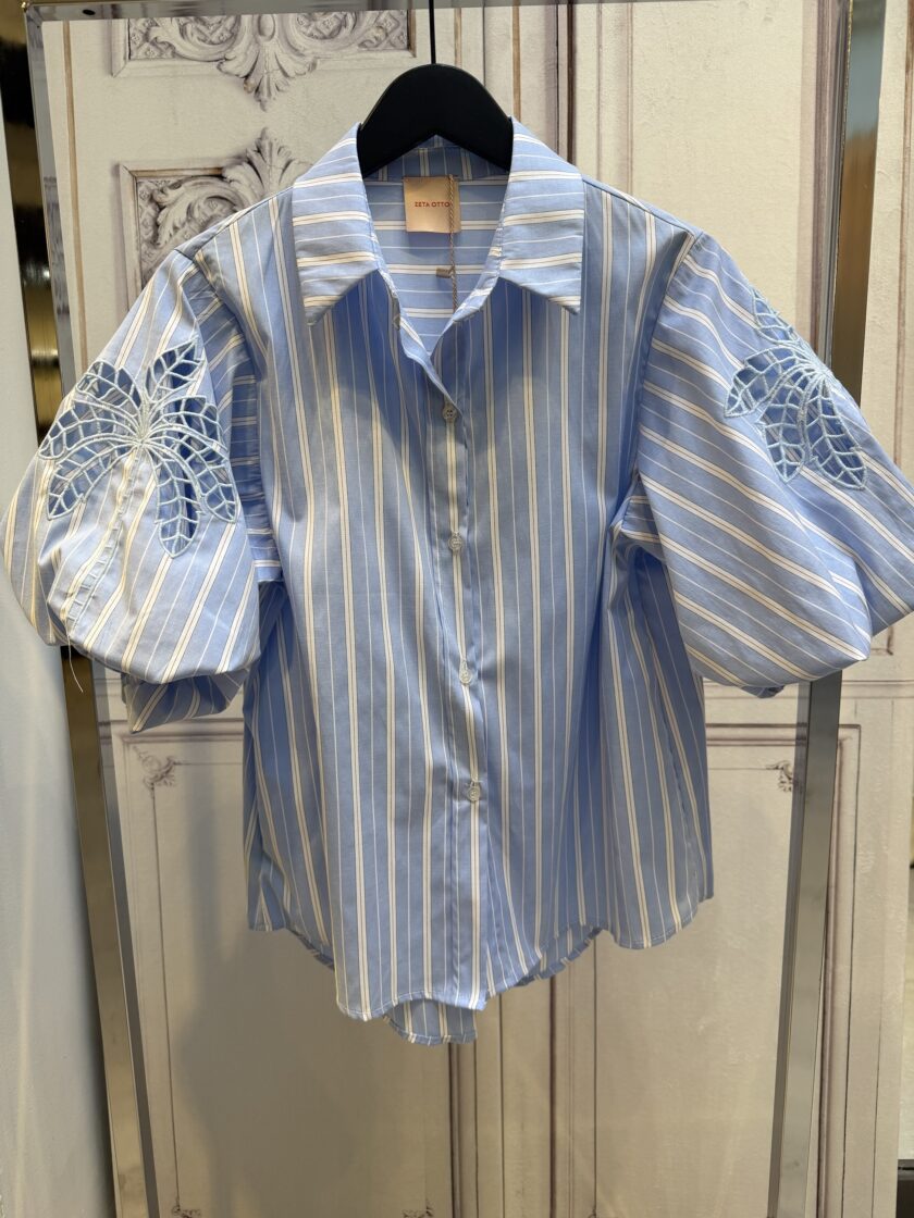 Blouse licht blauw streep